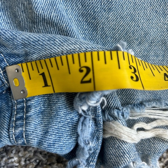 ban jars nwot distressed rhinestone embellished shorts size 1/24 - Picture 7 of 7